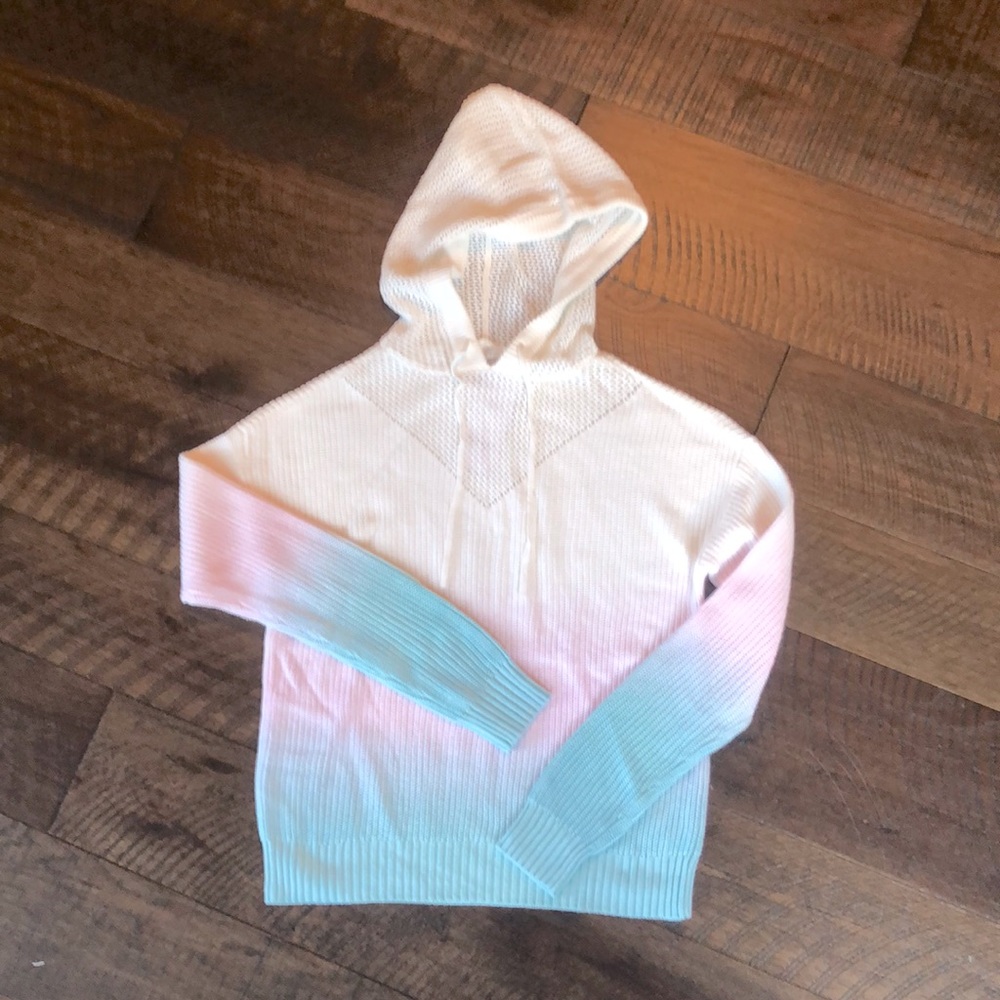 NWT Design History lightweight knit ombré hooded sweater